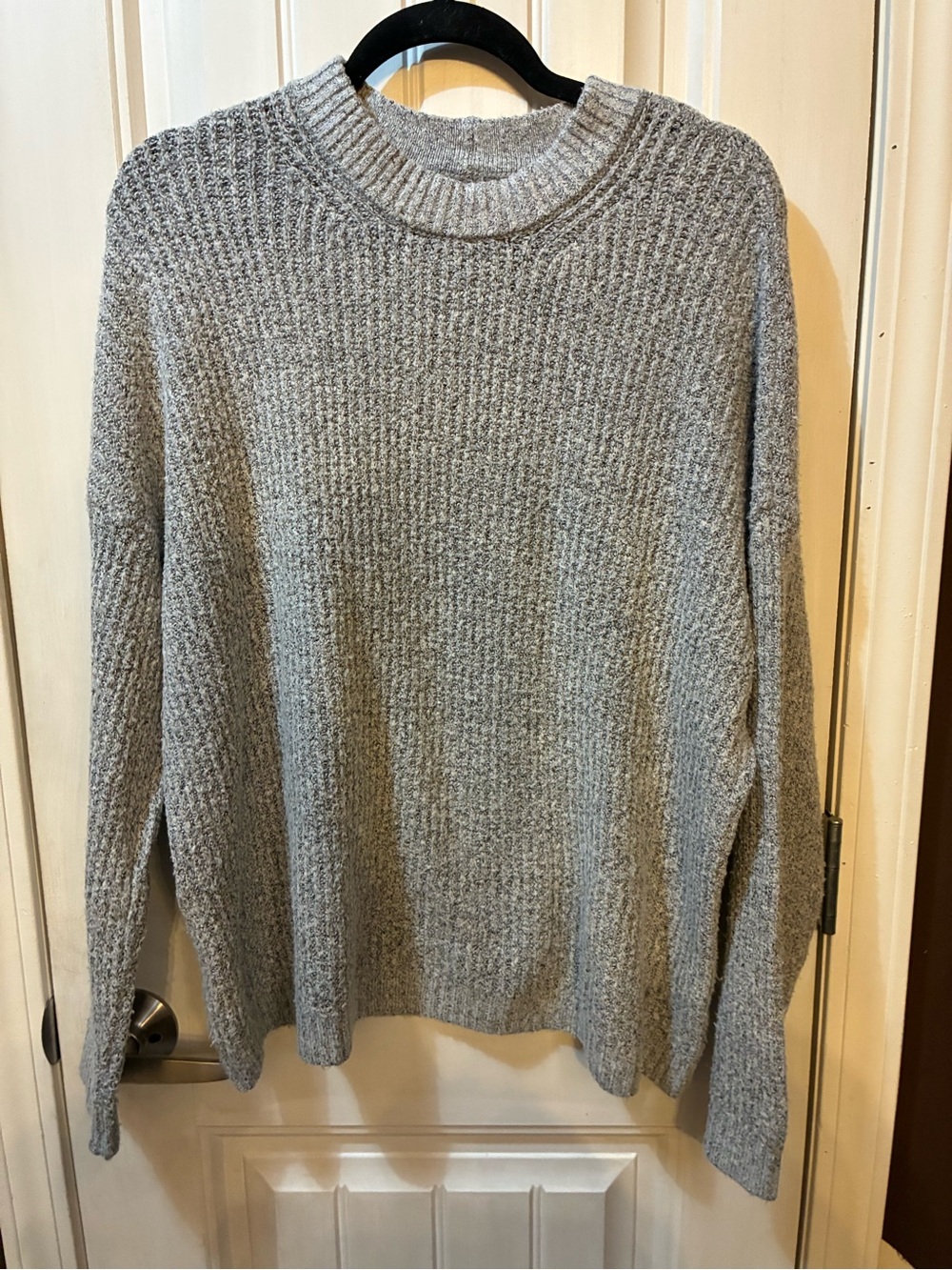 American Eagle Outfitters Gray Crewneck Knit Sweater